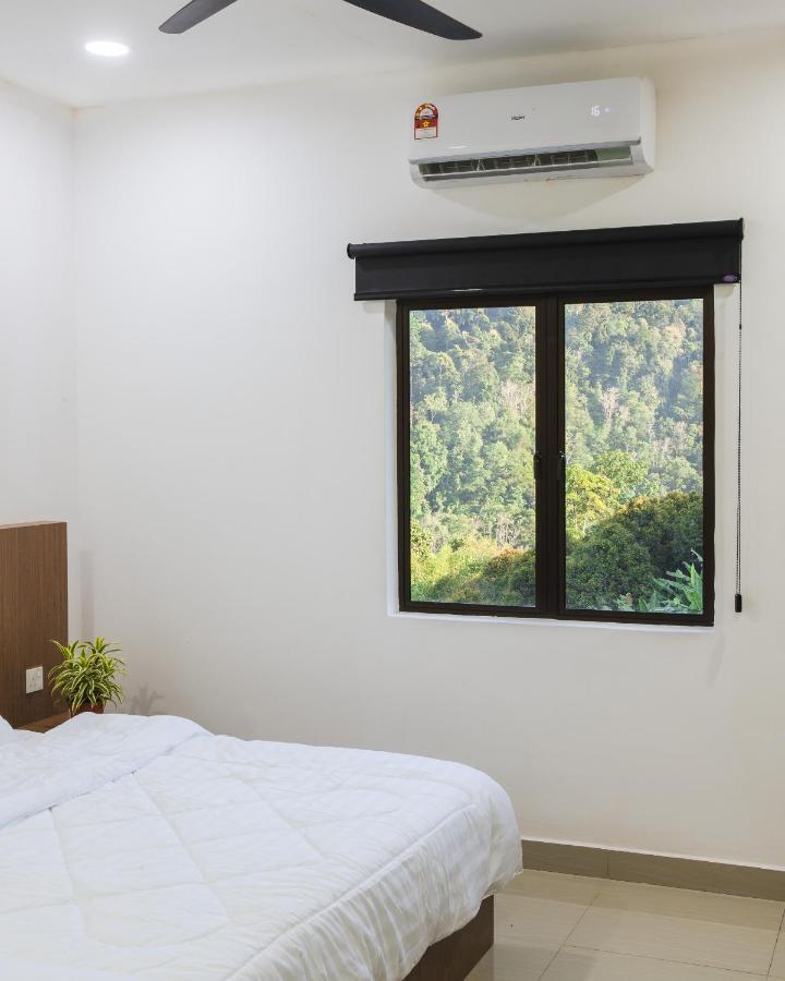 בנטונג Ellin Forest Karaoke & Pool Resort Bukit Tinggi מראה חיצוני תמונה